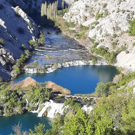 Olivia Apartment Starigrad Paklenica